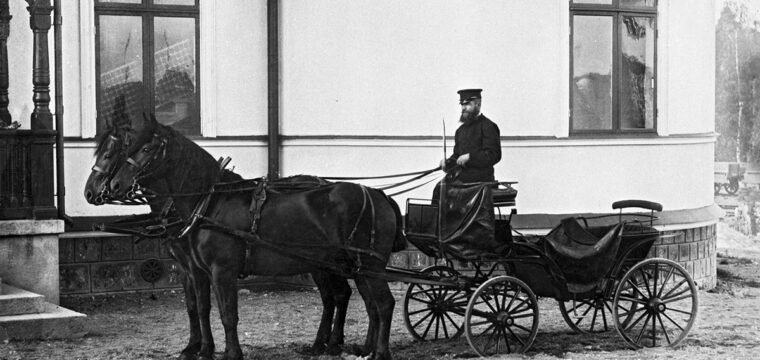 Kusken Anders Gustav Andersson med hästarna Rubin och Diamant, foto från omkring 1903-1907, foto från omkring 1903-07