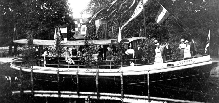 Vid brukspatron Christian Aspelins 70 årsdag år 1900 användes Kuriren för transport av inbjudna långväga gäster.
