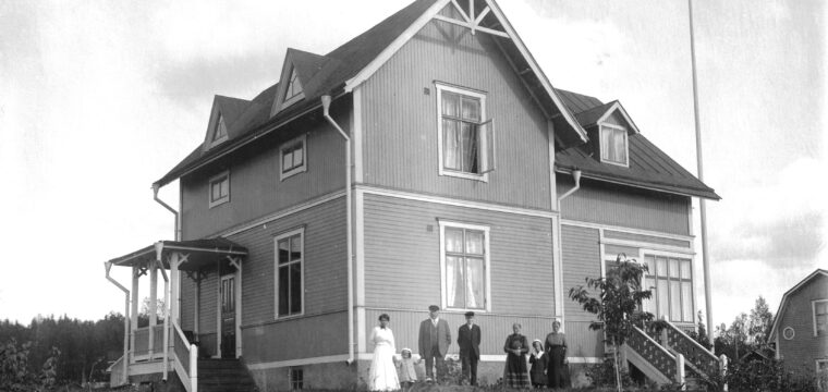 Dalavägen-34-Walfrid-Gutkes-hus-foto-1920. just