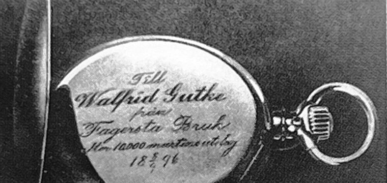 Minnesklocka till Walfrid Gutke efter 10000 martinutslag år 1896